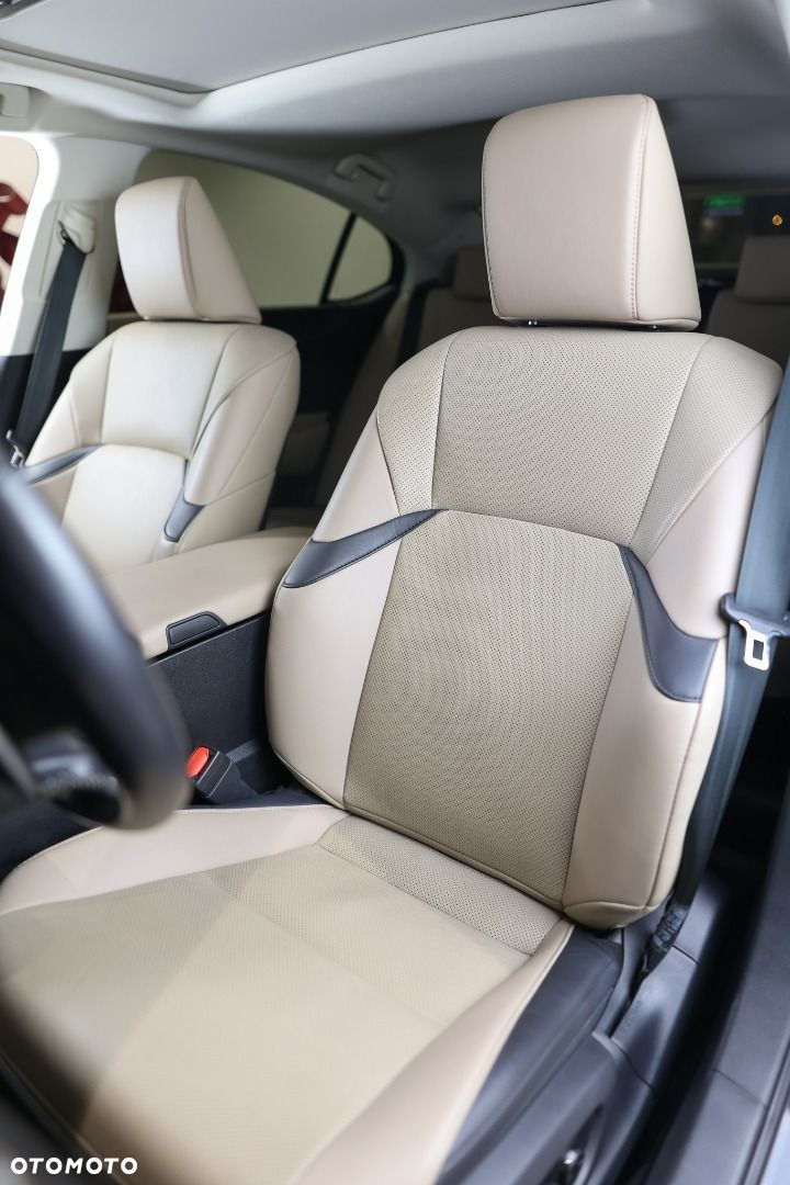 Lexus ES - 8