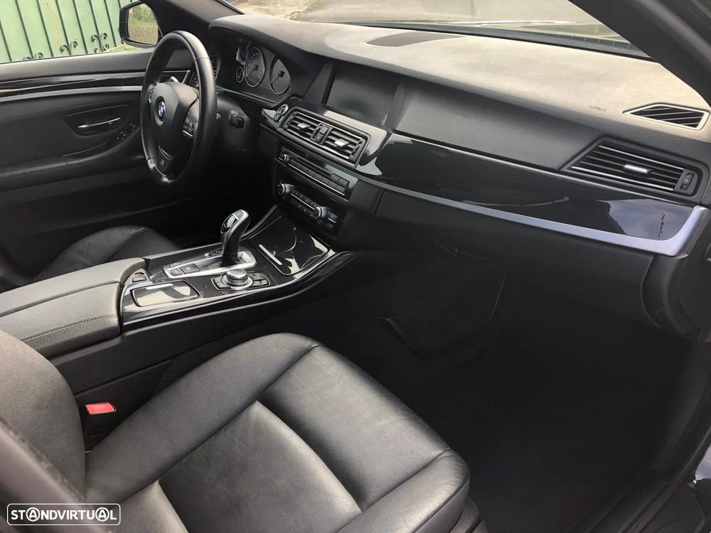BMW 520 d Auto - 13