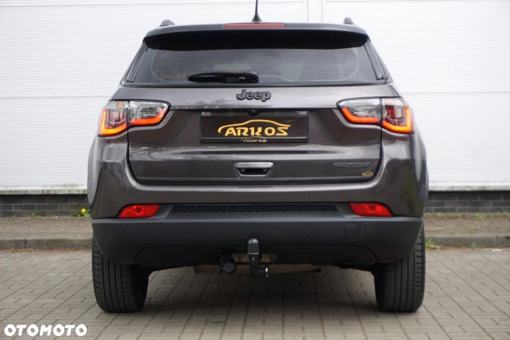 Jeep Compass 1.4 TMair Night Eagle FWD S&S - 18