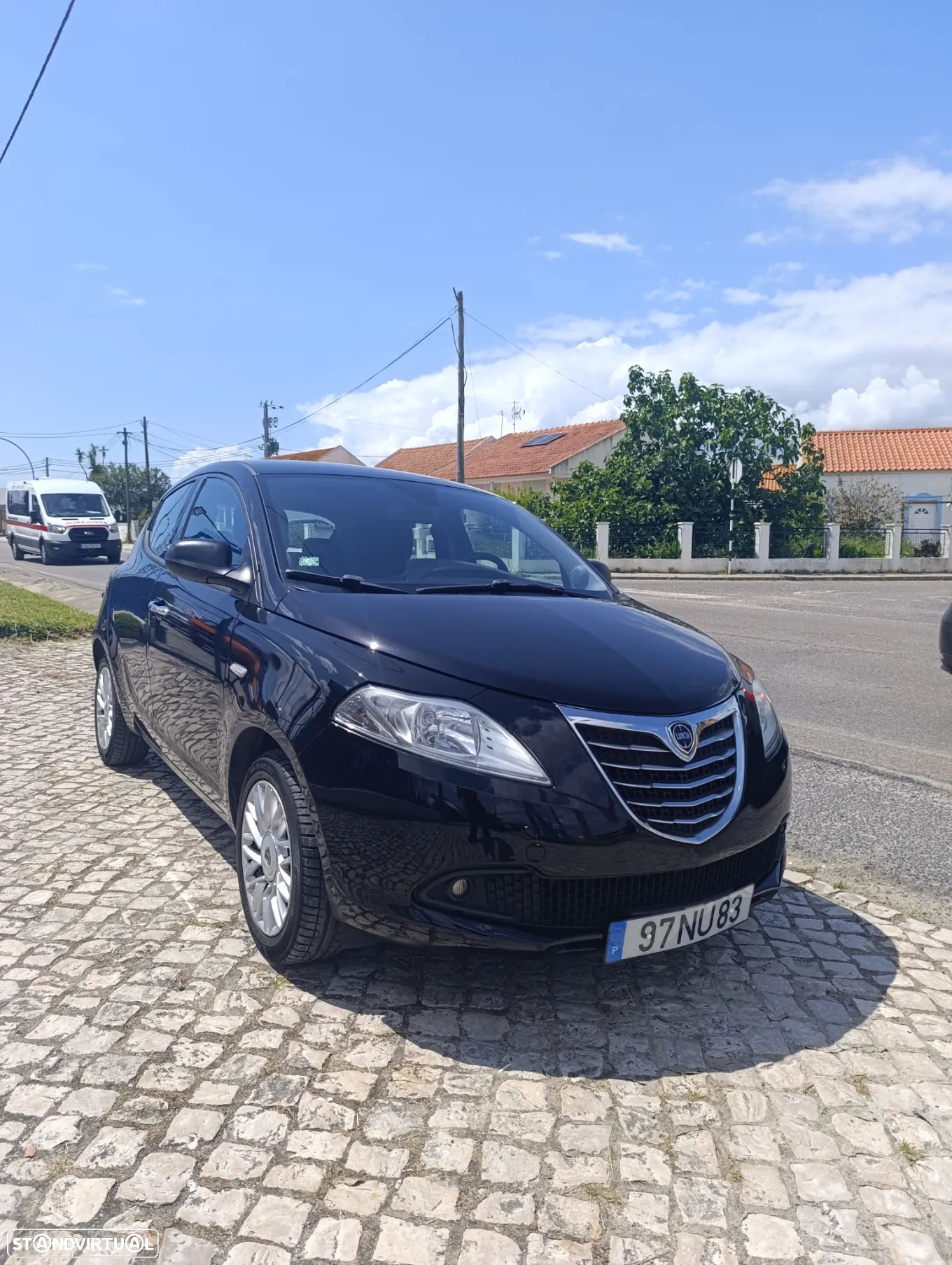 Lancia Ypsilon 0.9 TwinAir S&S S by Momodesign - 1