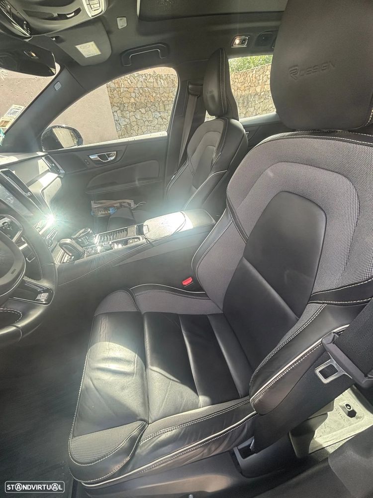 Volvo V60 2.0 T8 AWD TE R-Design - 11