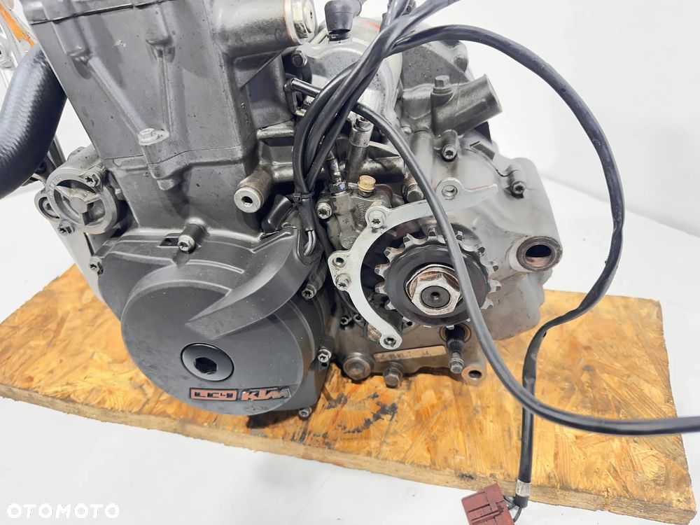 Silnik KTM Duke 690  12-15R  14Dni GW - 11