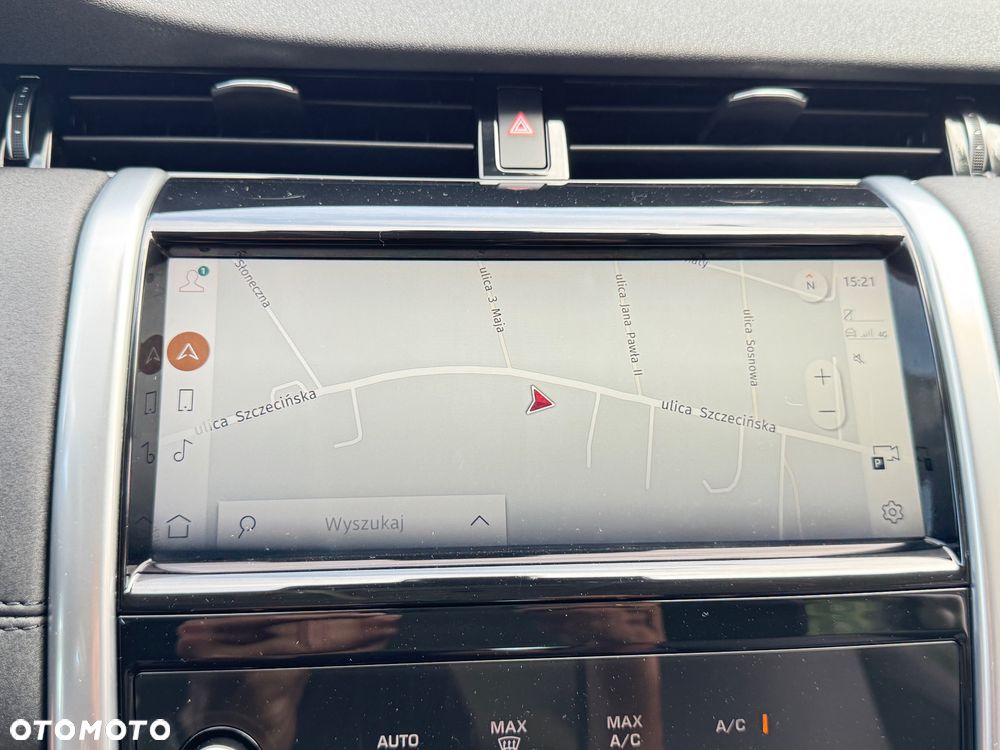 Land Rover Discovery Sport - 32
