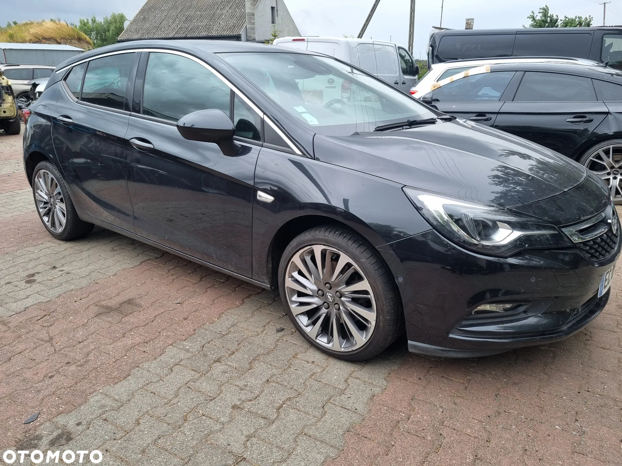 Opel Astra IV 1.6 CDTI Cosmo - 3