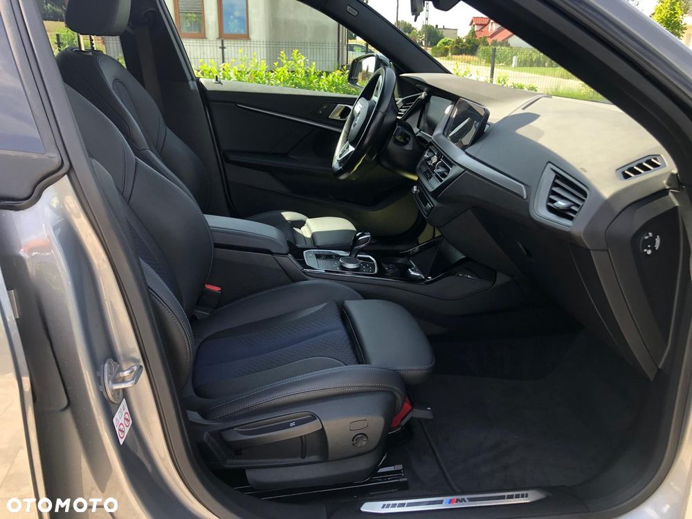 BMW Seria 2 218d M Sport - 22