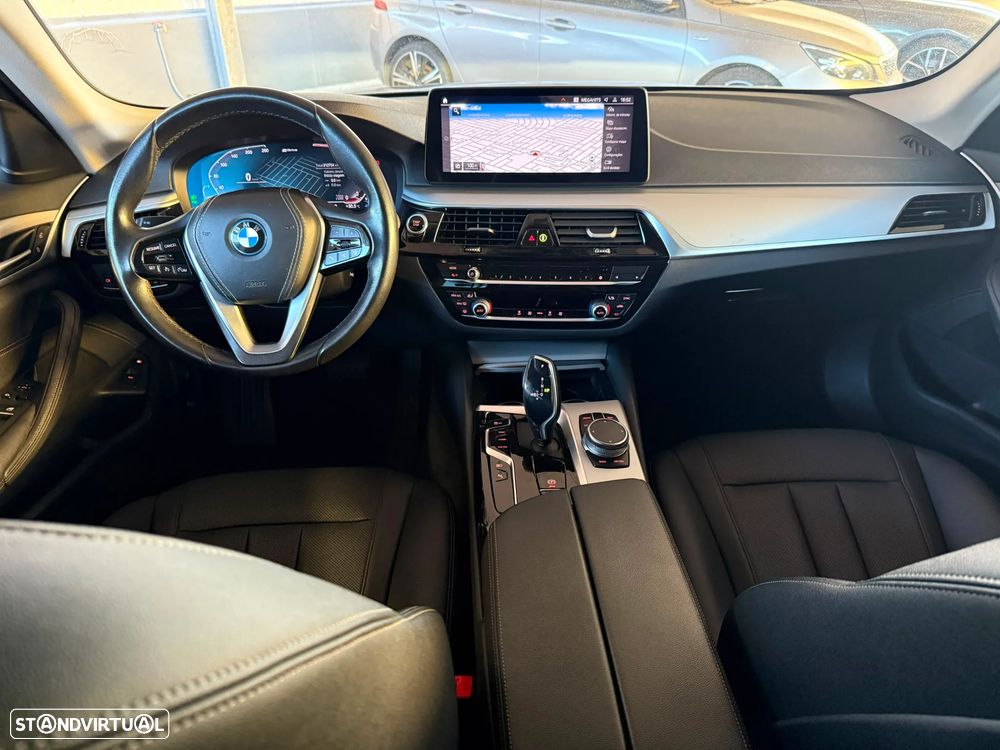 BMW 530 e Line Luxury - 21