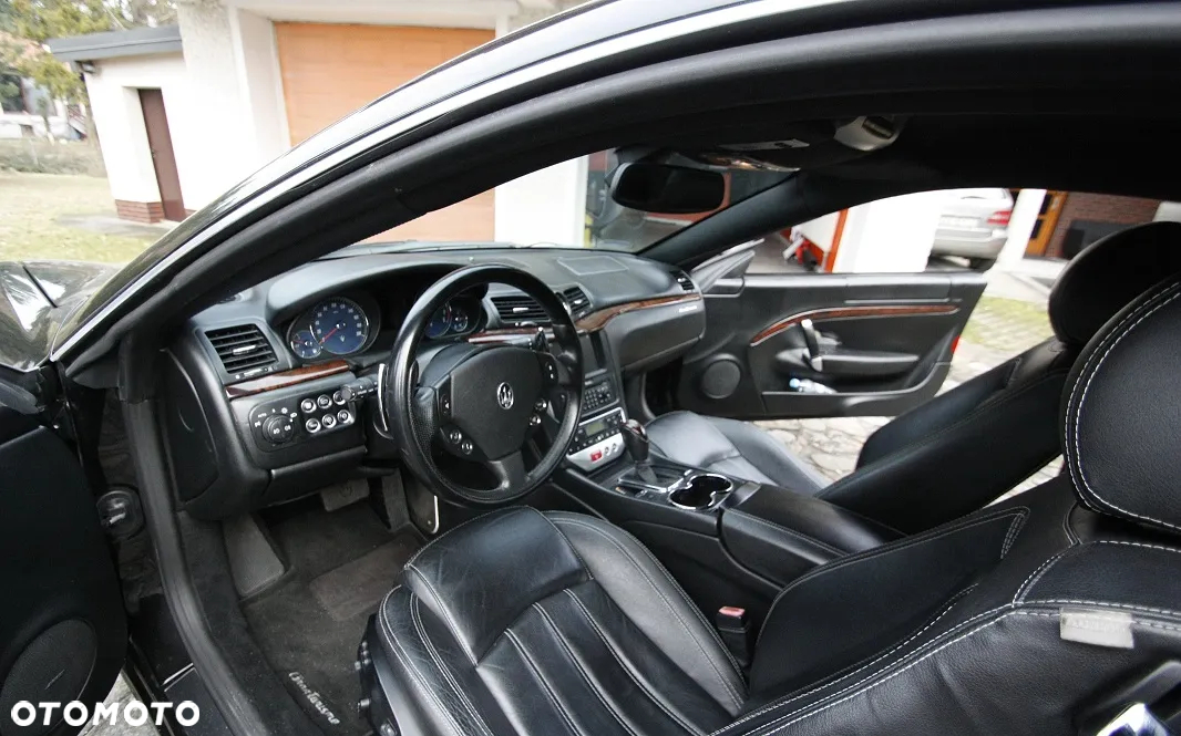 Maserati GranTurismo - 13