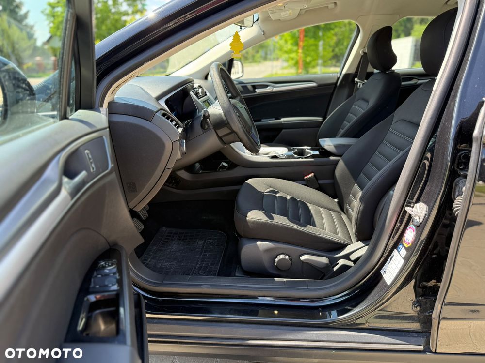 Ford Mondeo - 17