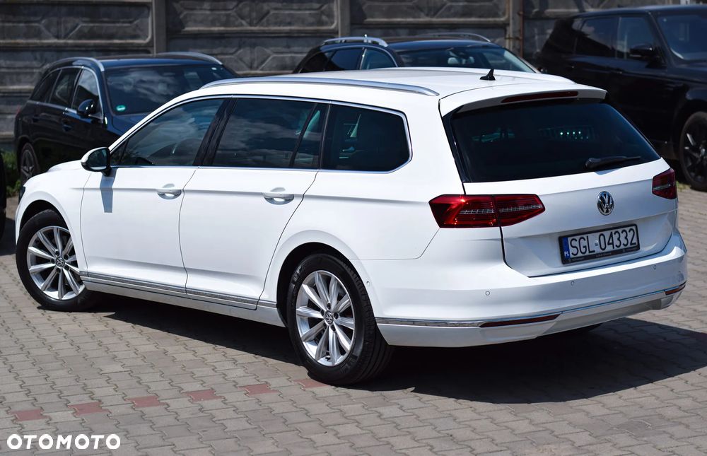 Volkswagen Passat Variant 2.0 TDI SCR DSG Highline - 34