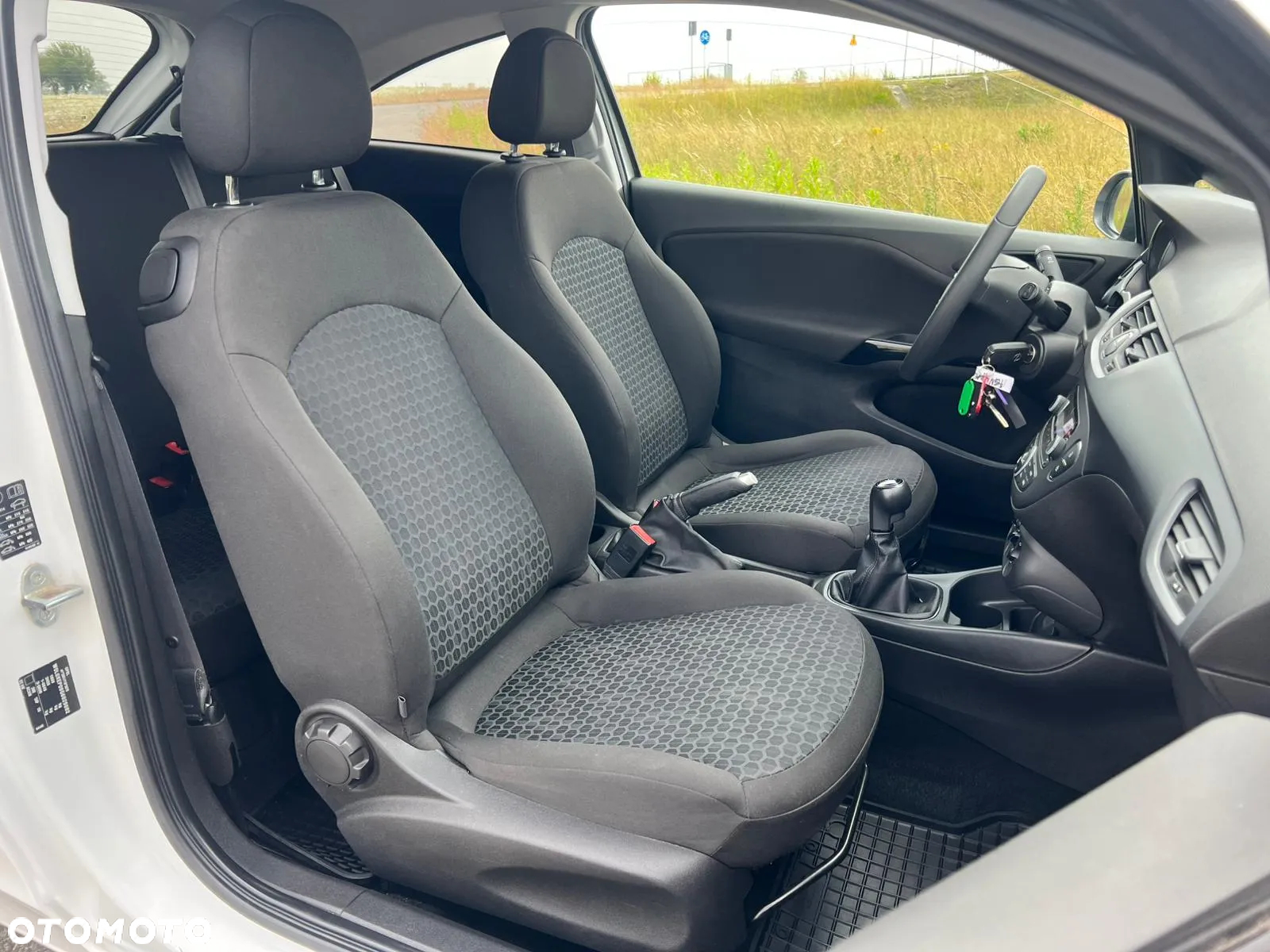 Opel Corsa 1.4 Enjoy - 10