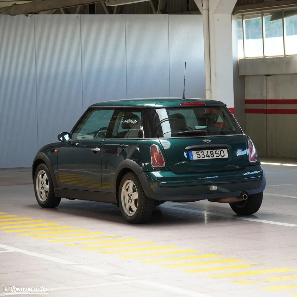 MINI 3 Portas One 1.6 - 9