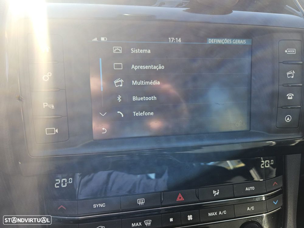 Jaguar F-Pace 2.0 i4D Pure - 20