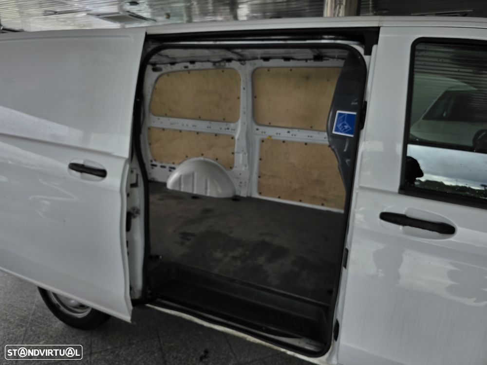 Mercedes-Benz VITO 114 CDI AUTOMATICA LONGA - 9