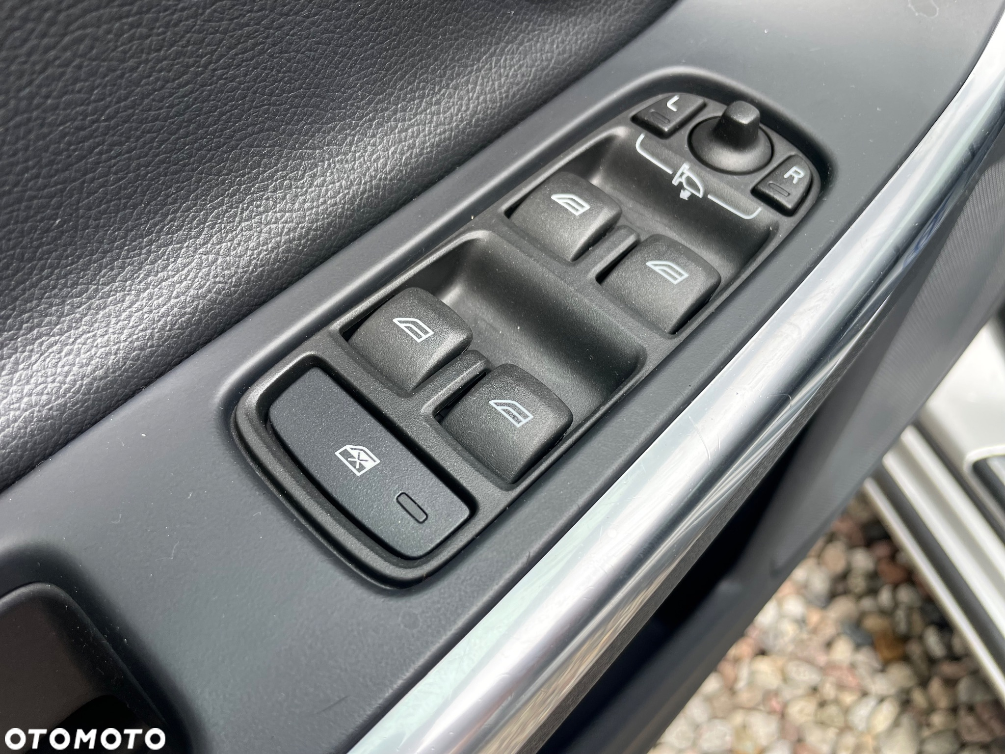 Volvo V60 D3 Geartronic Momentum - 28