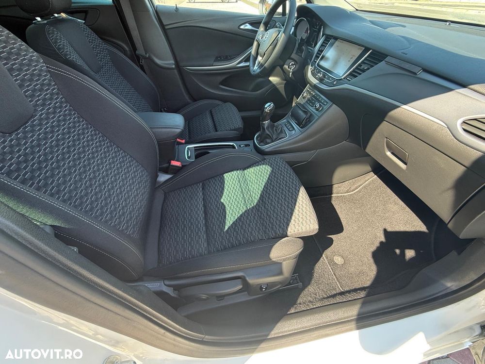 Opel Astra 1.6 CDTI ECOTEC ECOFlex Start/Stop Dynamic - 10