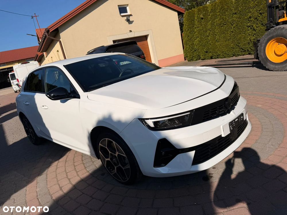 Opel Astra 1.6 T Plug-in Hybrid GS - 9