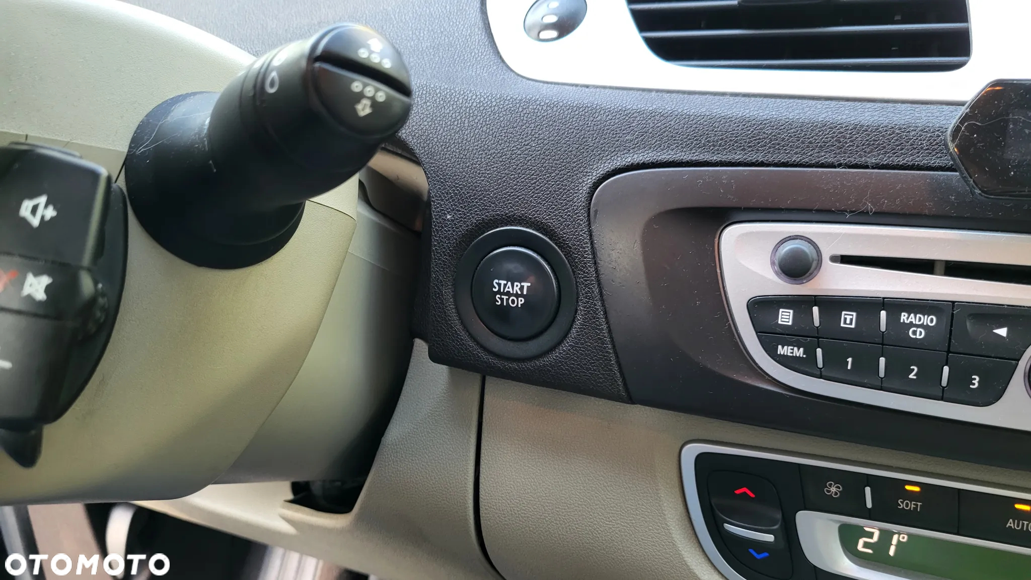 Renault Scenic - 17