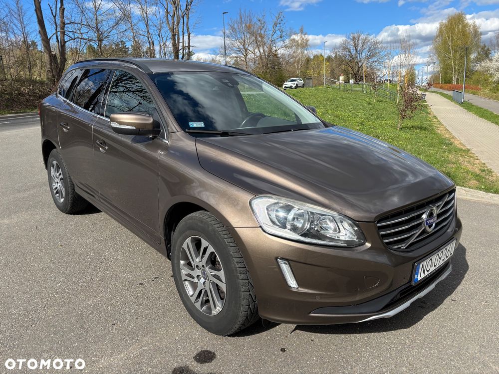 Volvo XC 60 D4 Drive-E Momentum - 1