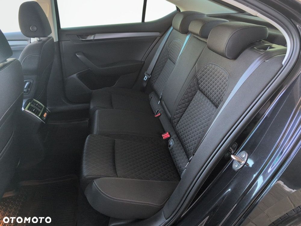 Skoda Superb 2.0 TDI SCR Style DSG - 12