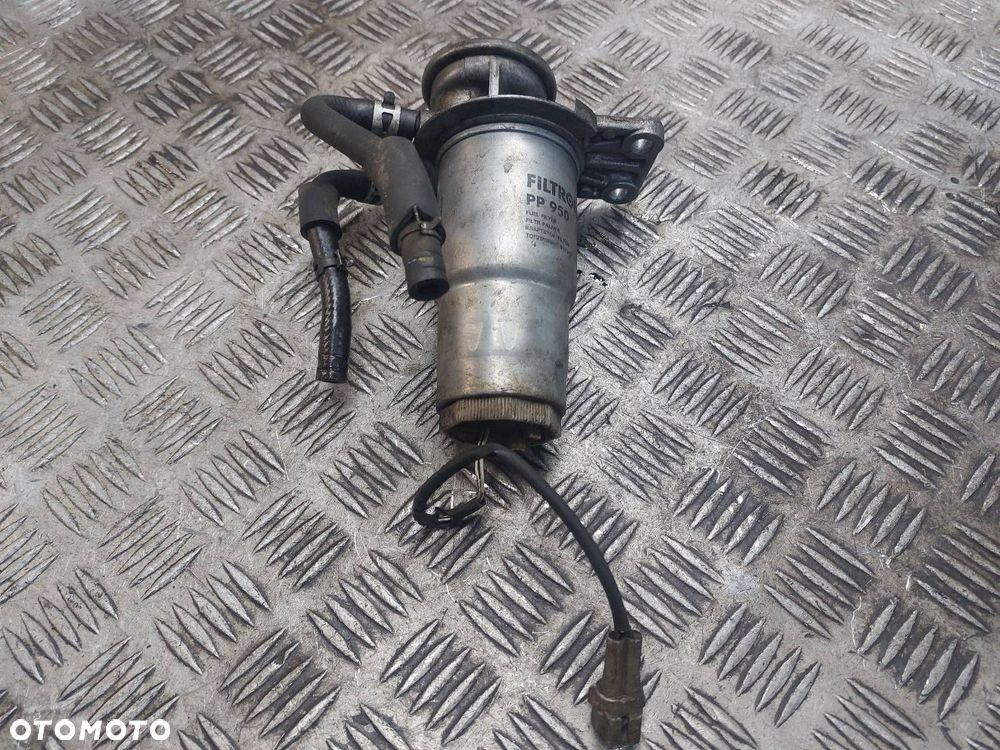 OBUDOWA PODSTAWA FILTRA OLEJU MAZDA PREMACY I 2.0 TD RF4F - 1