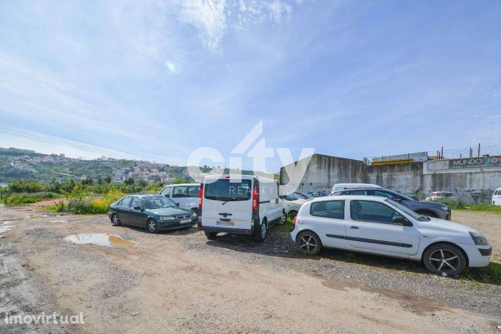Terreno à venda na Rua Almirante Gago Coutinho entre a Póvoa de Santo - Grande imagem: 5/23