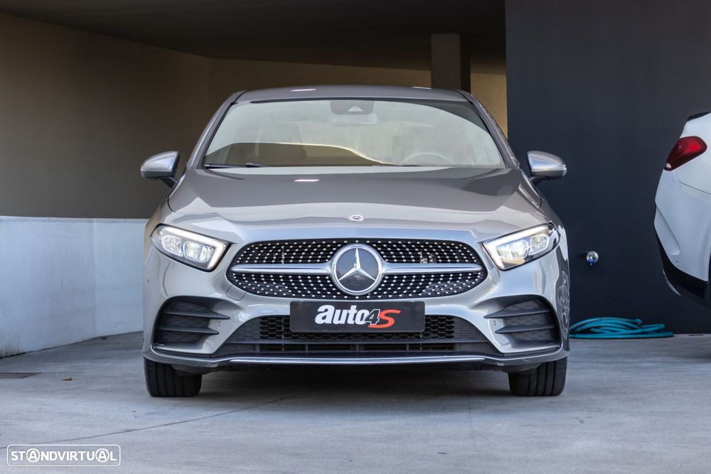 Mercedes-Benz A 250 e AMG Line - 4