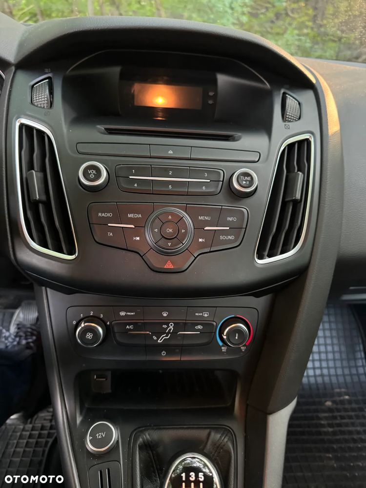 Ford Focus - 13