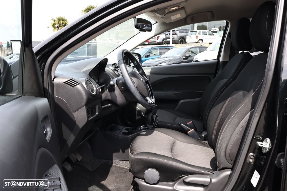 Mitsubishi Space Star 1.2 Intense - 14