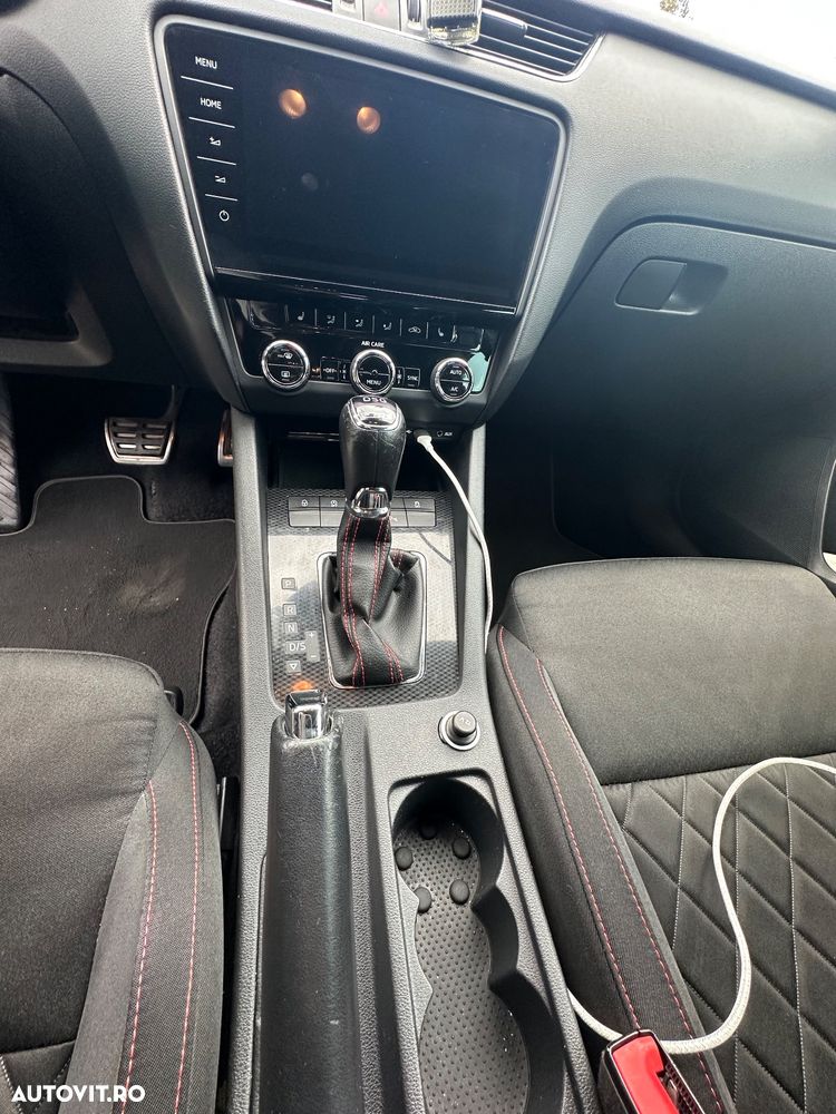 Skoda Octavia 2.0 TDI DSG 4X4 RS - 15