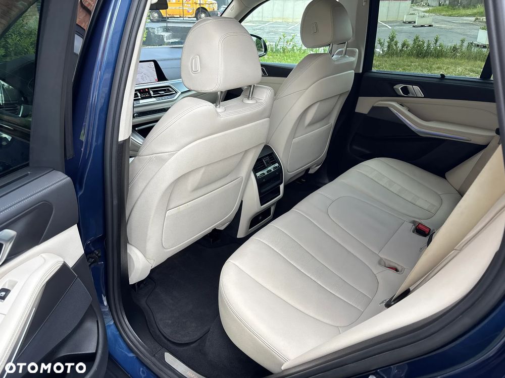 BMW X5 xDrive25d - 11
