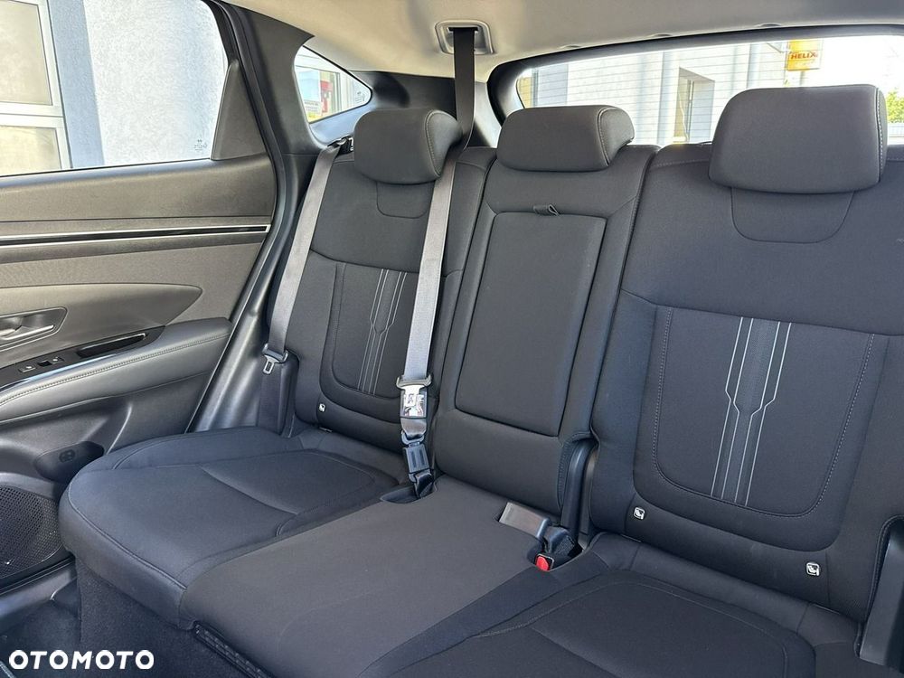 Hyundai Tucson 1.6 T-GDi HEV Executive 2WD - 24