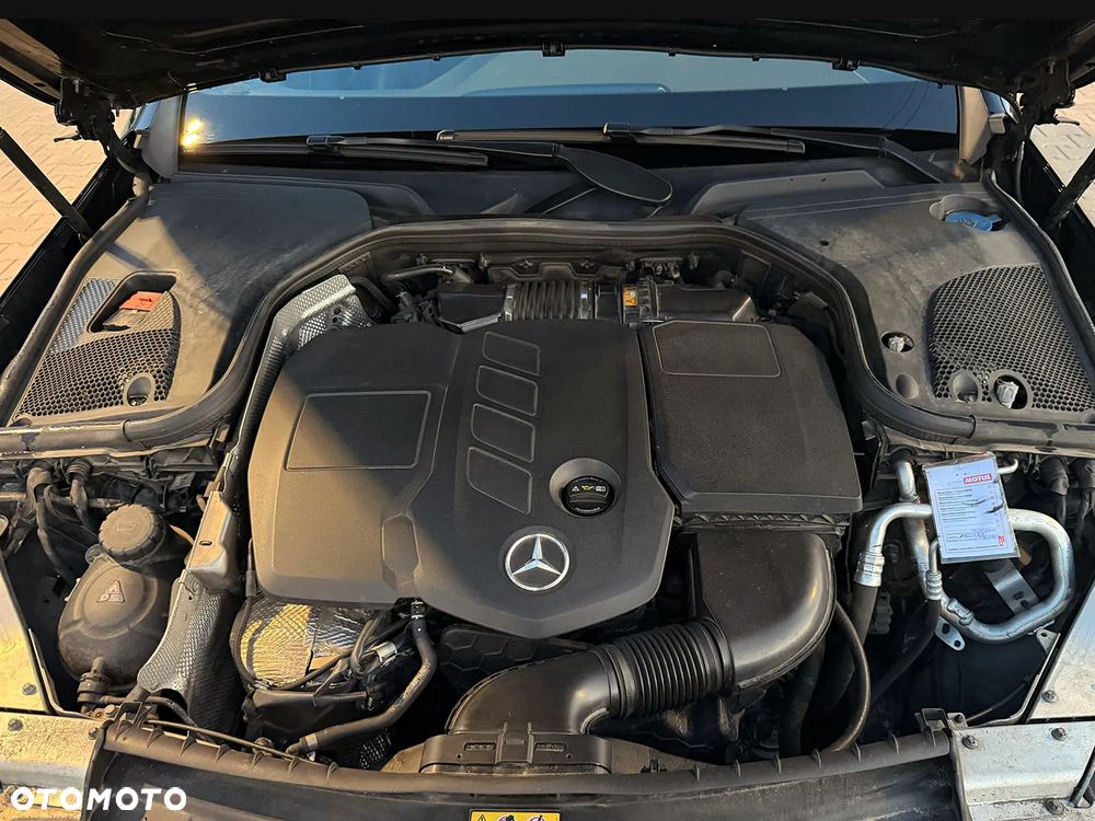 Mercedes-Benz Klasa E 220 d 4-Matic Avantgarde - 16