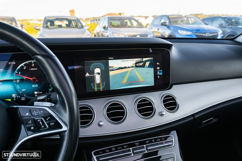 Mercedes-Benz E 300 de Avantgarde 4Matic - 22