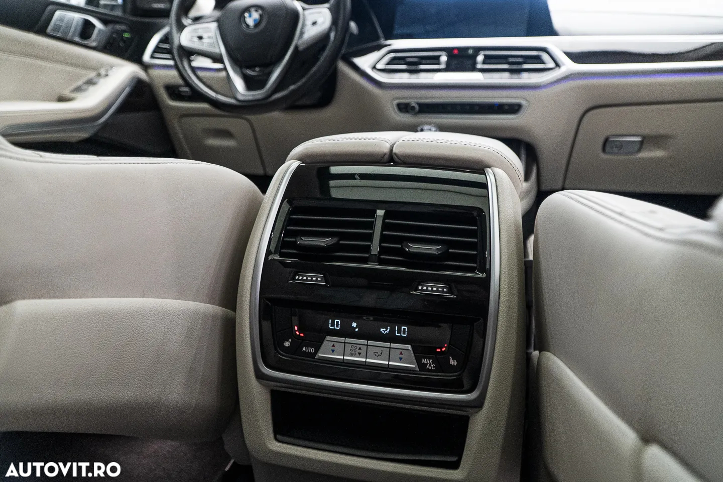 BMW X7 xDrive40i - 28