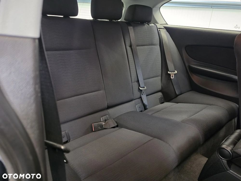 BMW Seria 1 118i - 30