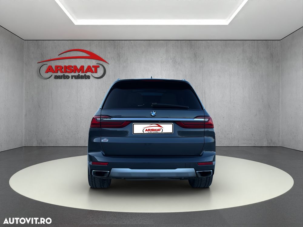BMW X7 - 7