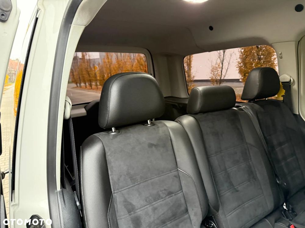 Volkswagen Caddy Maxi 2.0 TDI Highline DSG - 13