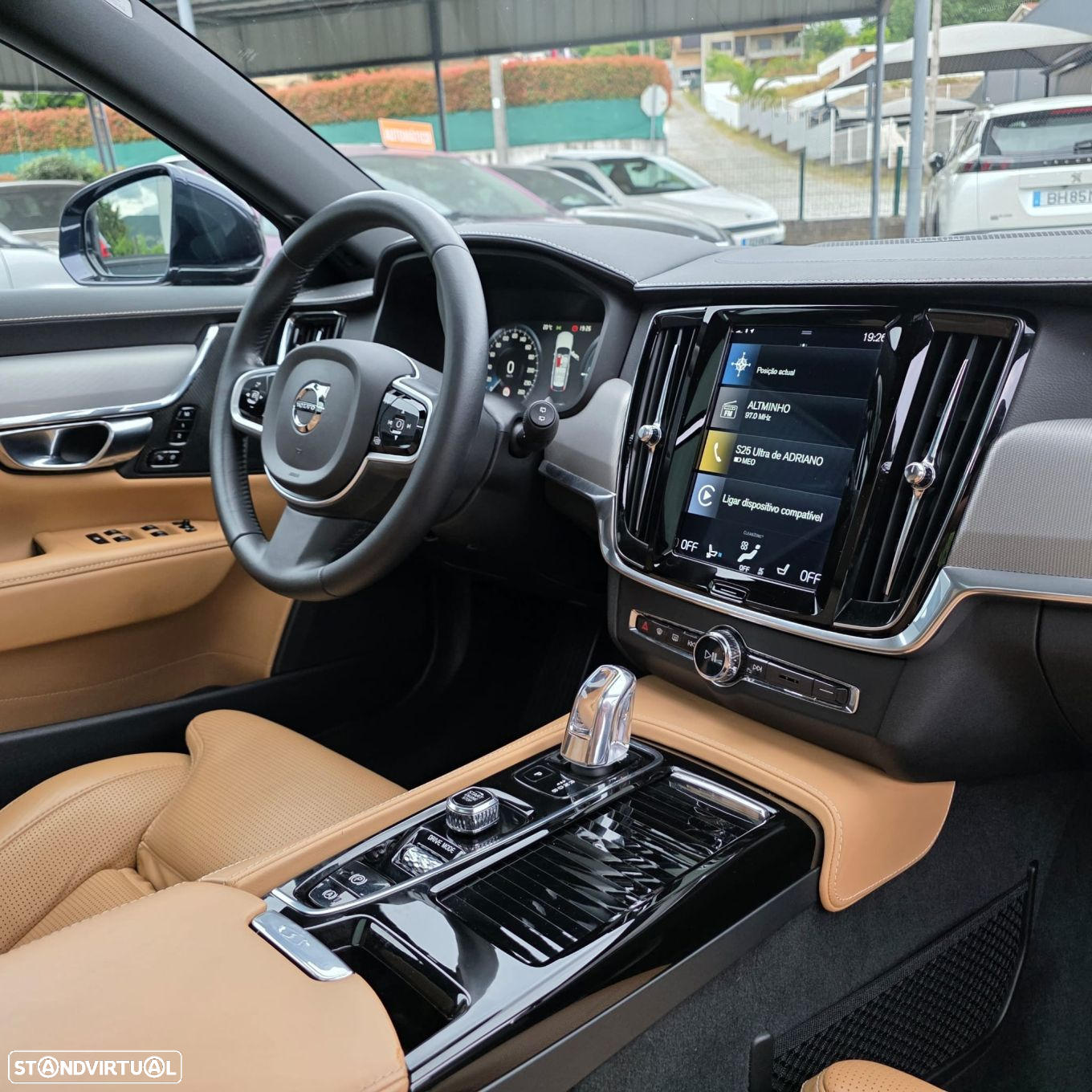 Volvo V90 2.0 T8 Inscription AWD Geartronic - 45