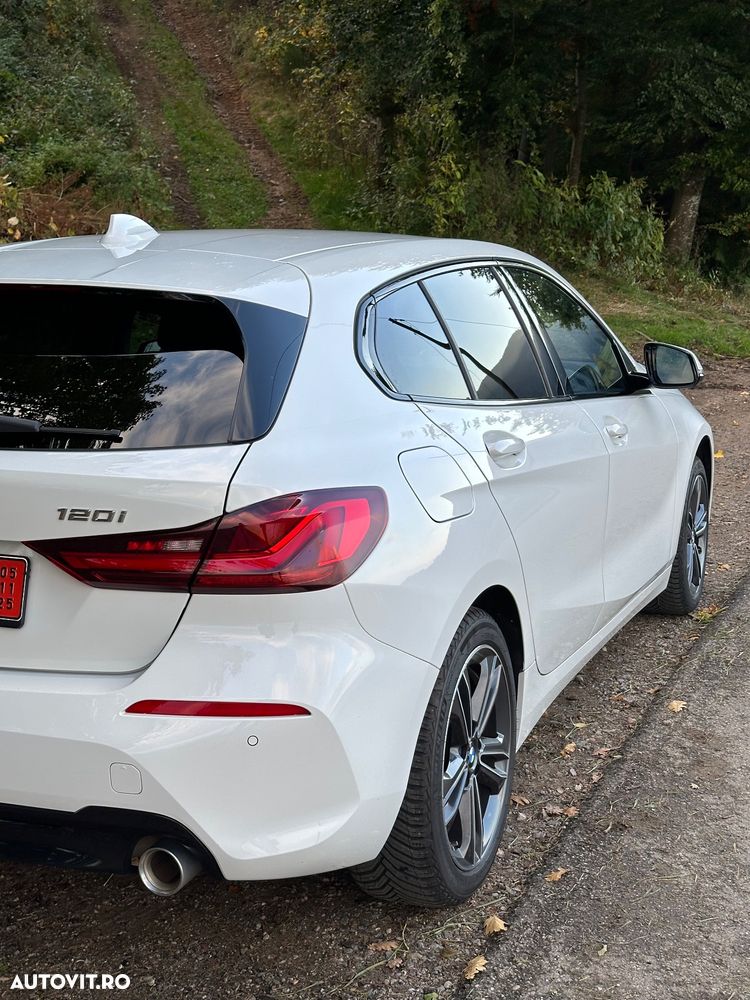 BMW Seria 1 - 24