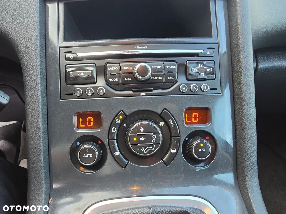 Peugeot 5008 - 30