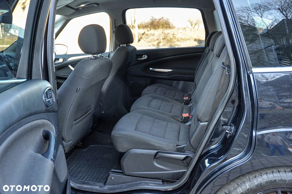 Ford S-Max - 8