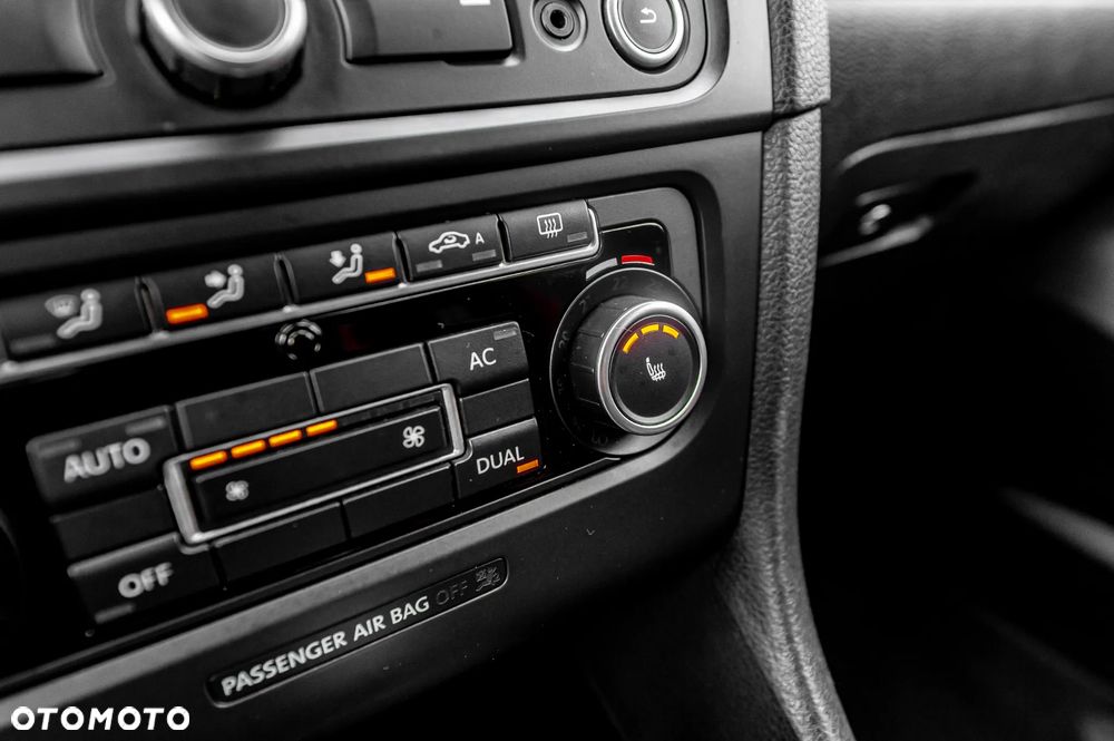 Volkswagen Golf 2.0 GTI DSG adidas - 35