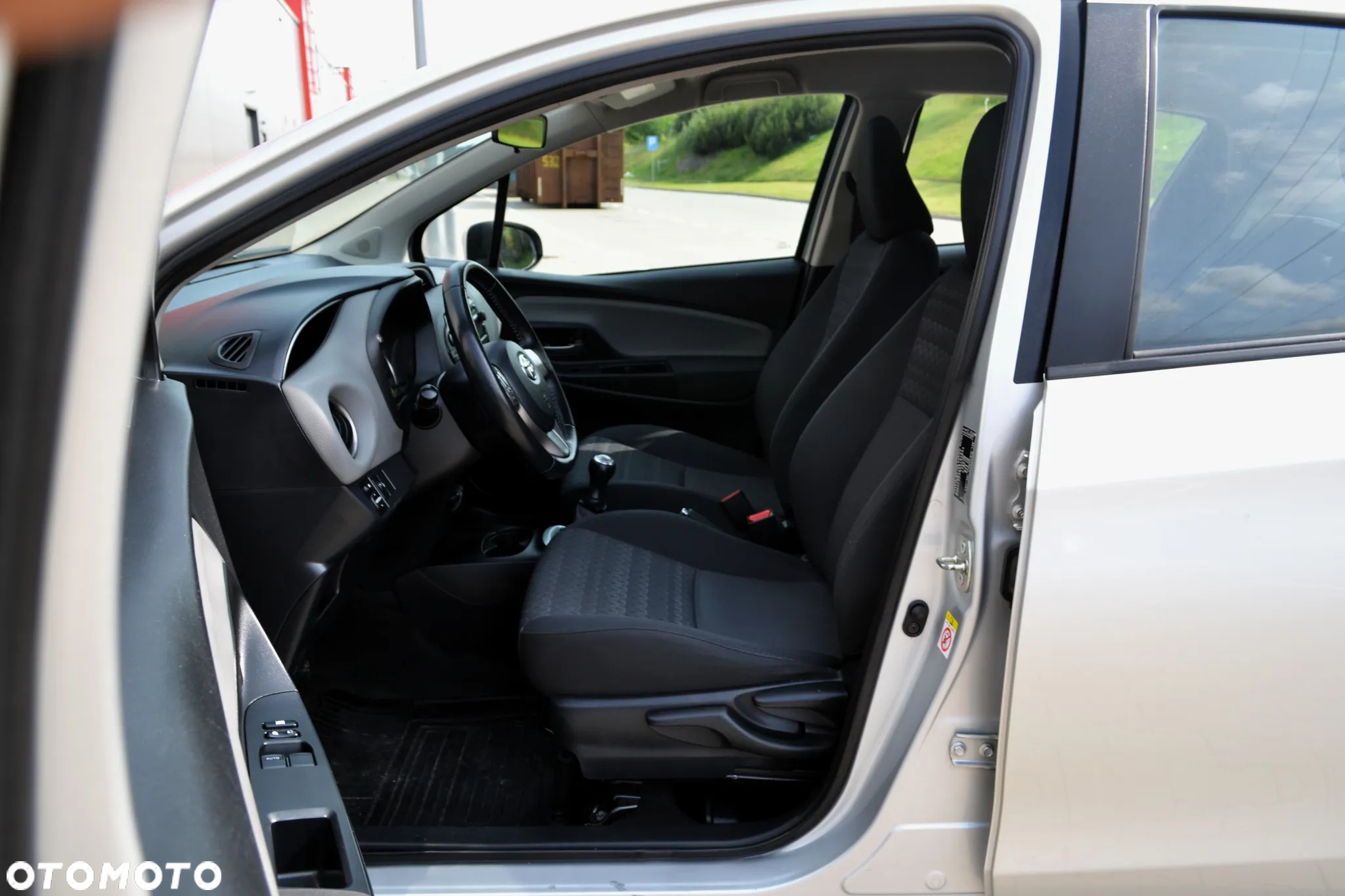 Toyota Yaris 1.0 Life EU6 - 6