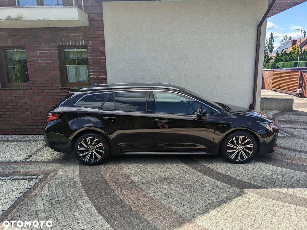Toyota Corolla 1.8 Hybrid Selection - 6