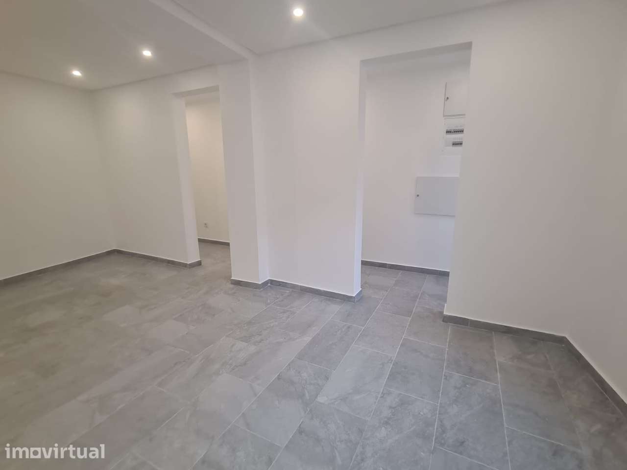 Moradia T3 Renovada Niza - Com Quintal - Grande imagem: 2/39