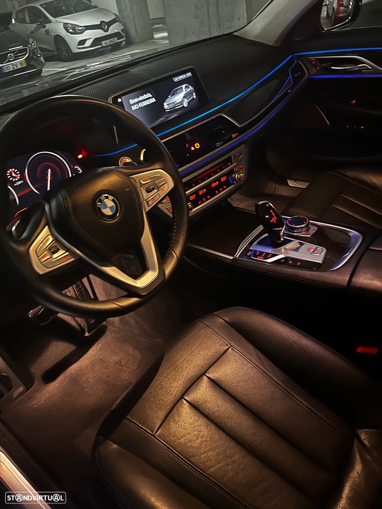 BMW 730 d Pack M - 40