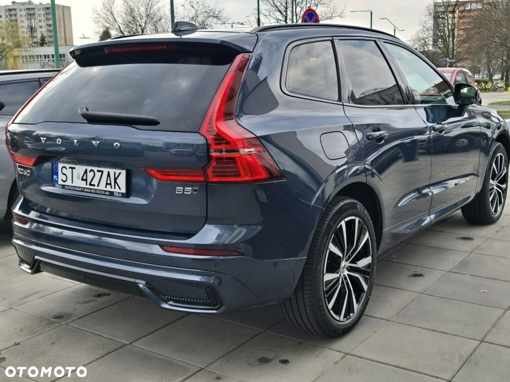 Volvo XC 60 B5 B AWD Ultra Dark - 3