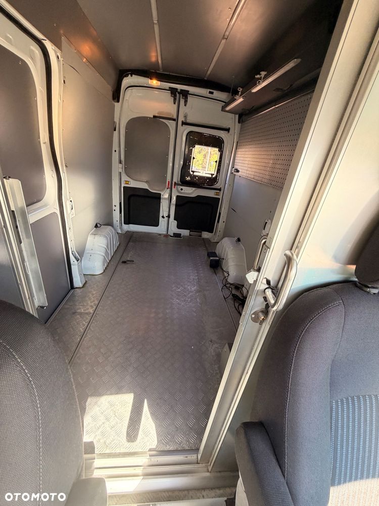 Ford Transit - 14