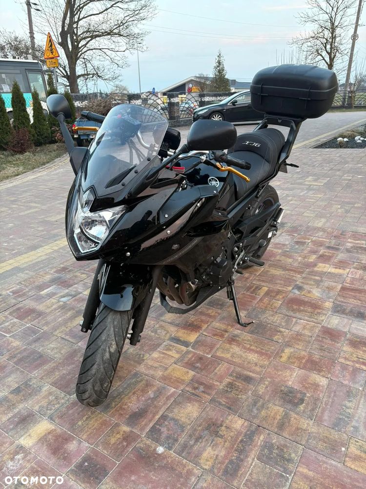 Yamaha XJ - 2