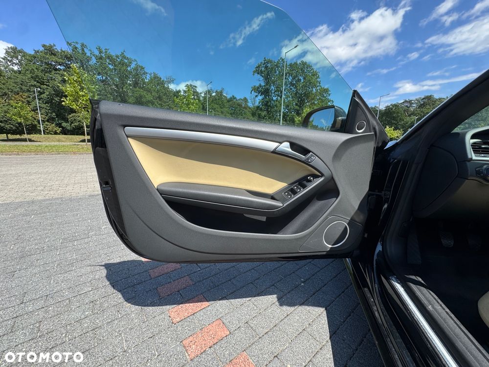 Audi A5 Cabrio - 22